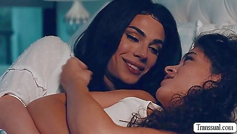 Tattooed hottie getting fucked in her mouth and pussy