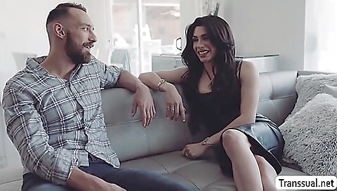 Brunette babe with a perfect body 18+ and a juicy ass 18+