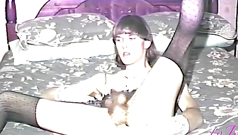 Barebacked brunette with a hairy bush and a nice ass