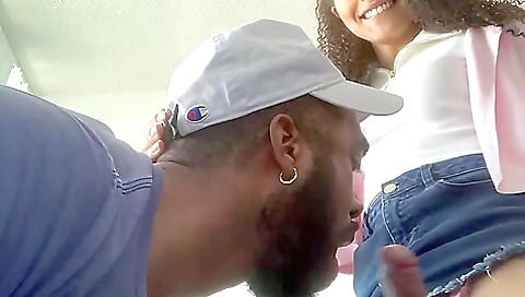 Amateur ebony slut sucking big cock and cum on her body