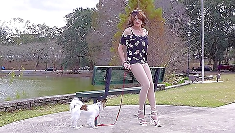 Amateur brunette outdoor solo video with a loose top